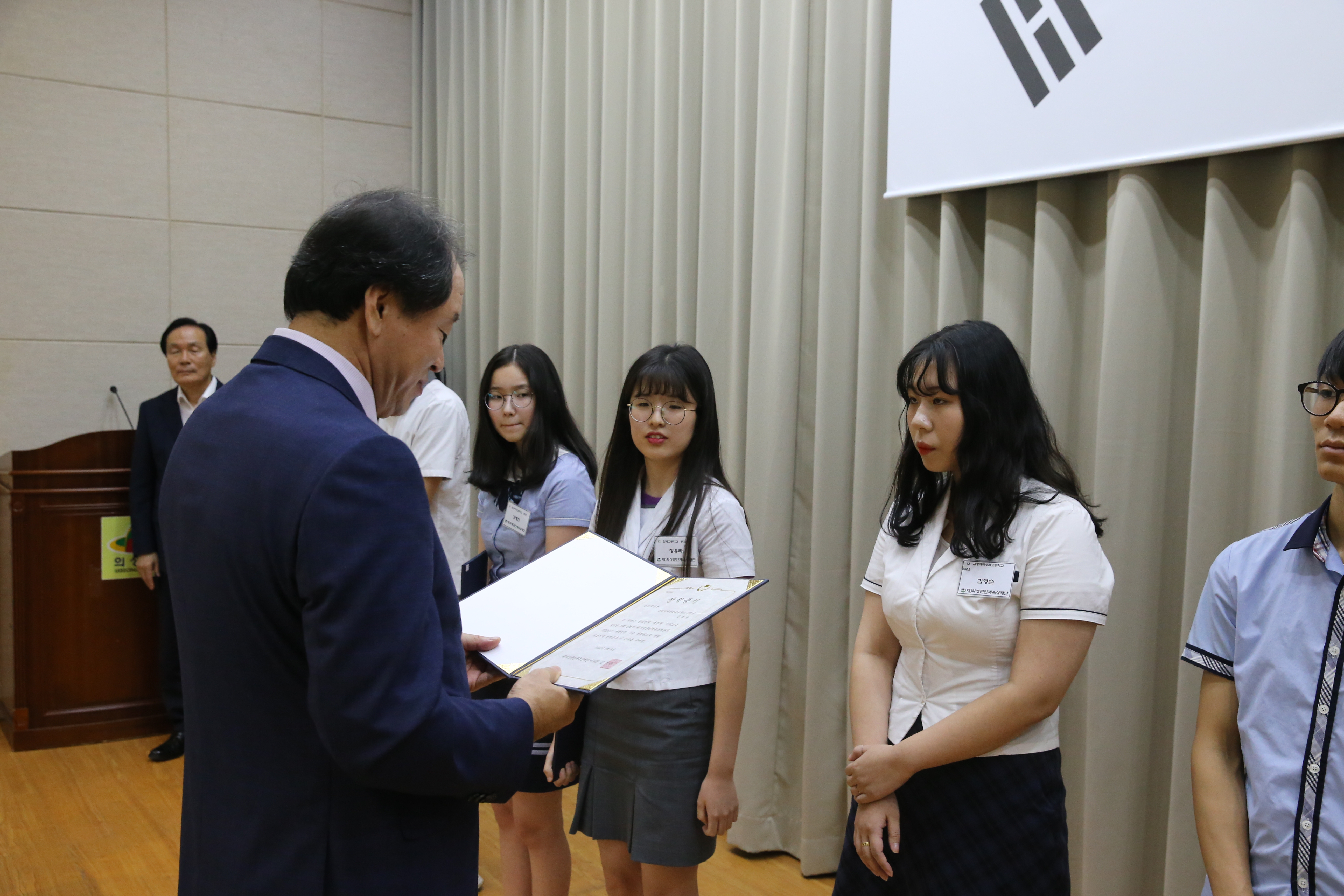 클릭하시면 원본이미지를 보실 수 있습니다.